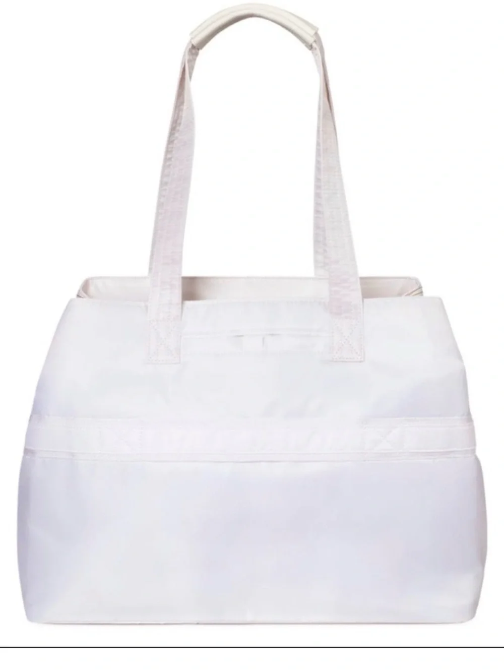 Lug Tempo Classic Tote in White IcePop Stitch NWT